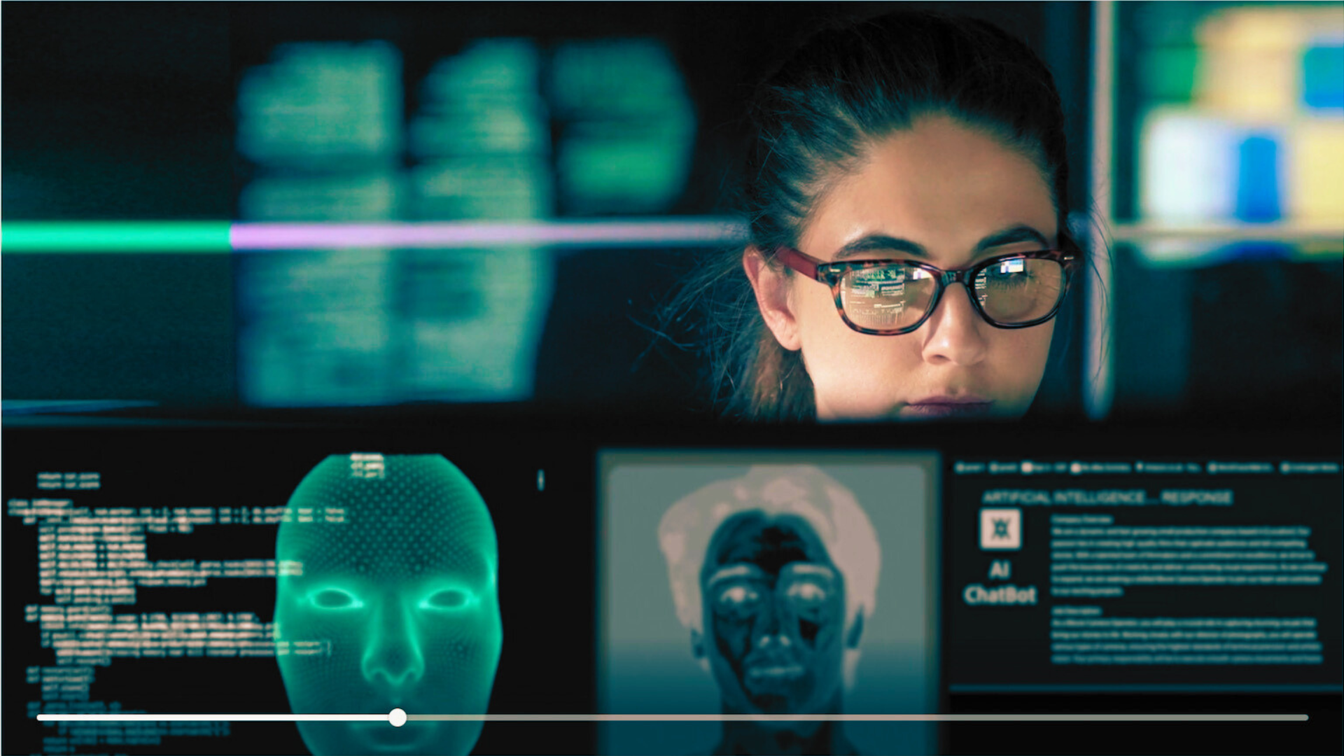 Frau arbeitet mit KI_Bild von Canvas plus Bearbeitung